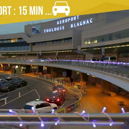 T4 Pro Groupes - 5min Airbus - 6pers - Parking *