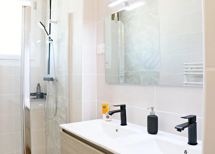 T4 Pro Groupes - 5min Airbus - 6pers - Parking 公寓 *